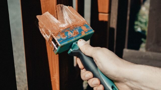 Zelf een houten tuinkist op maat maken: zo pak je het aan